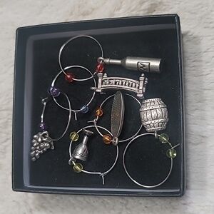 Woodbridge Wine Glass Charms Set